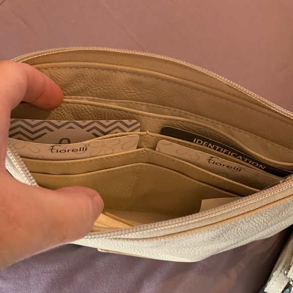 Fiorelli Wallet/Wristlet/Crossbody Bag - Picture 6 of 14